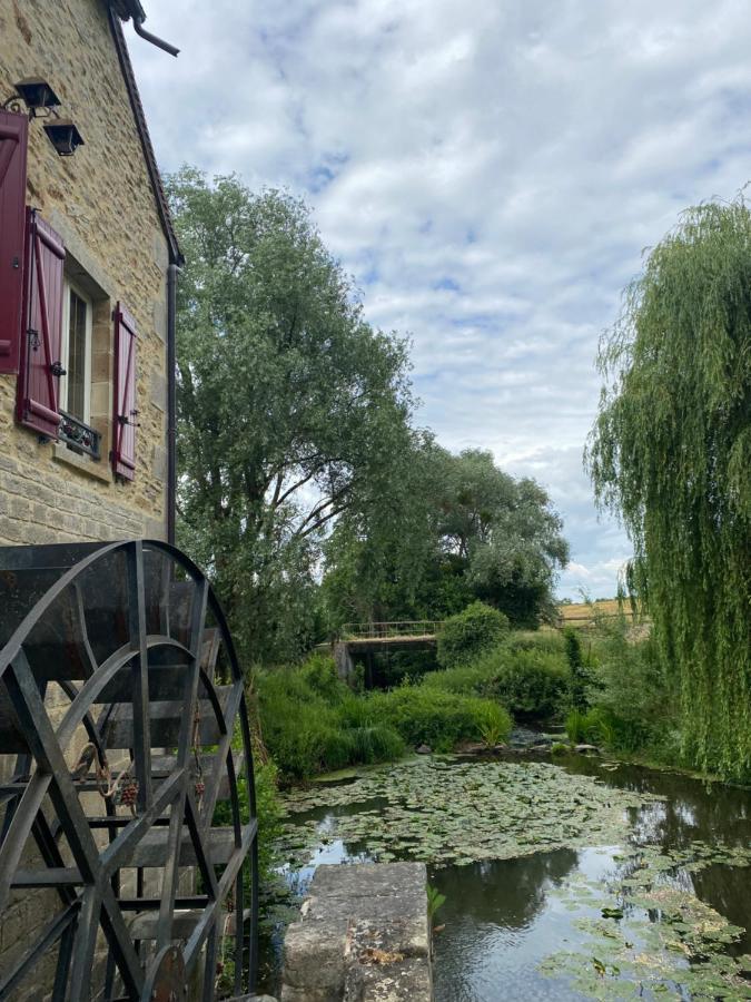Готель Moulin Le Fleurie Charenton-du-Cher Екстер'єр фото
