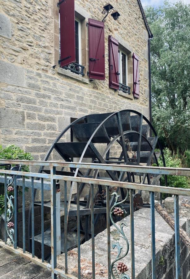 Готель Moulin Le Fleurie Charenton-du-Cher Екстер'єр фото